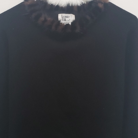 faux fur lined long sleeve top - Picture 2 of 6